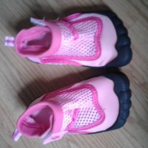 Lifeguard Pink Childs water Shoes